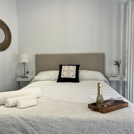 Casa Gloria Apartment มาลากา ภายนอก รูปภาพ